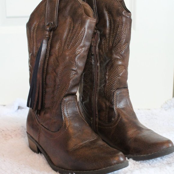 Cute Brown Girls Steve Madden Boots